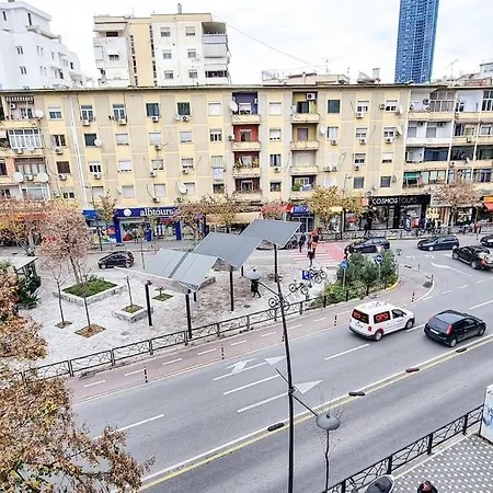 Center 2br * Tirana