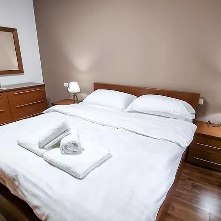 Center 2br Apartmán Tirana